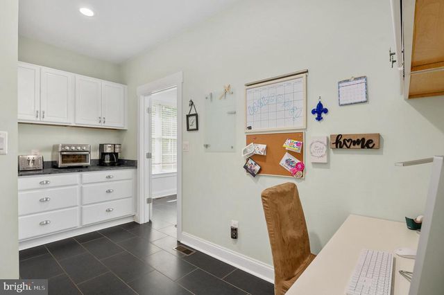 32454 GADSDEN LN, Locust Grove, VA 22508