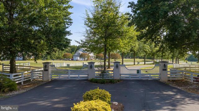 32454 GADSDEN LN, Locust Grove, VA 22508