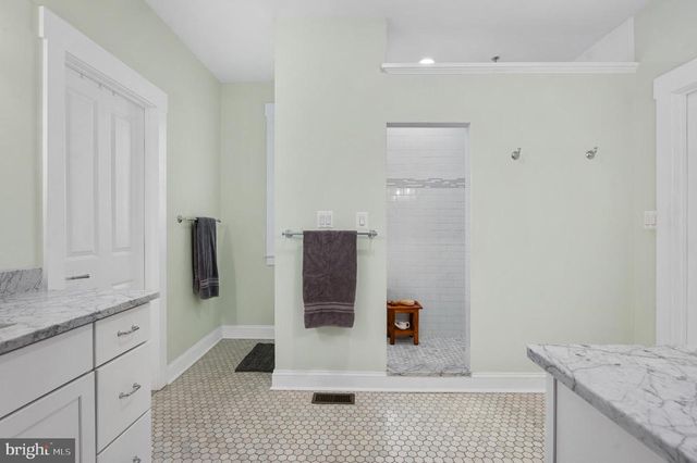 32454 GADSDEN LN, Locust Grove, VA 22508