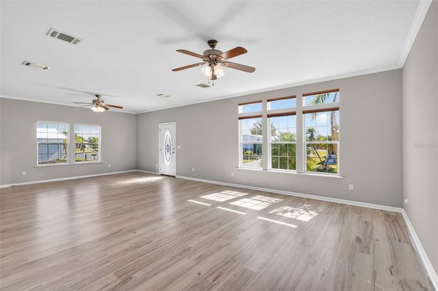 530 SAN CLEMENTE CIRCLE, North Port, FL 34287