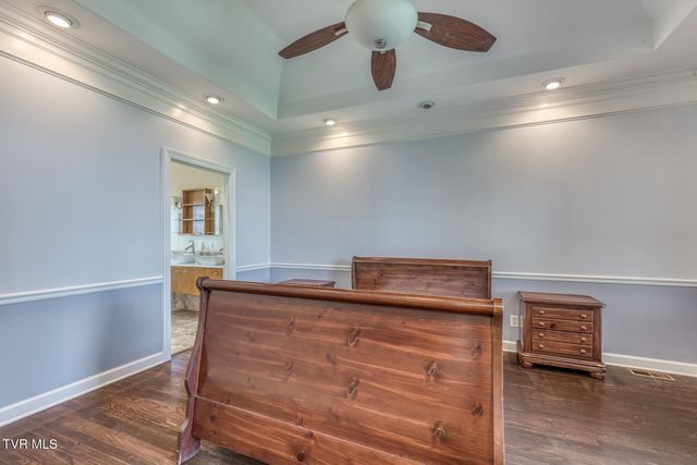 141 Barefoot Landing Drive, Blountville, TN 37617