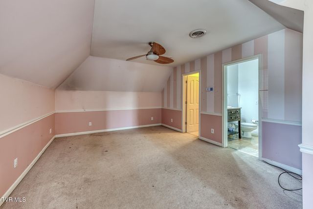 141 Barefoot Landing Drive, Blountville, TN 37617