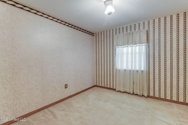 2694 Broadwater Drive, Gulfport, MS 39507