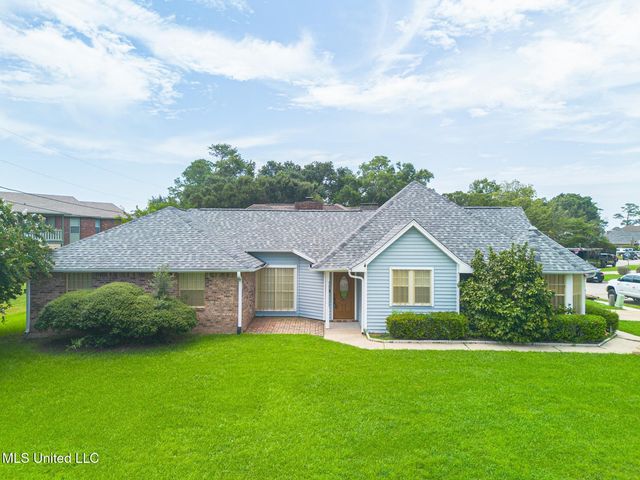 2694 Broadwater Drive, Gulfport, MS 39507