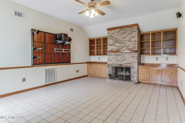 2694 Broadwater Drive, Gulfport, MS 39507