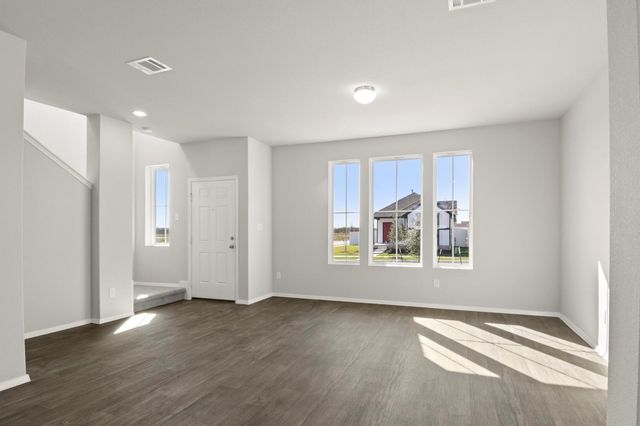 171 Daylily DR, Elgin, TX 78621