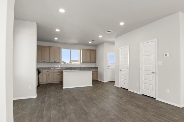 171 Daylily DR, Elgin, TX 78621