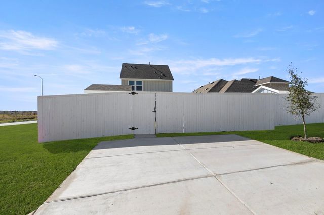 171 Daylily DR, Elgin, TX 78621