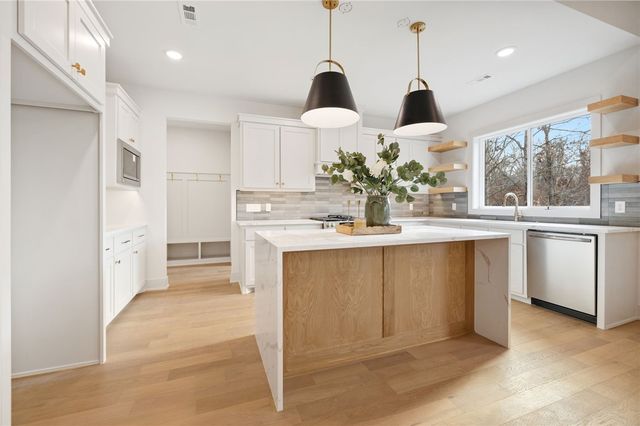 19 Cullen Hills Drive, Bella Vista, AR 72715