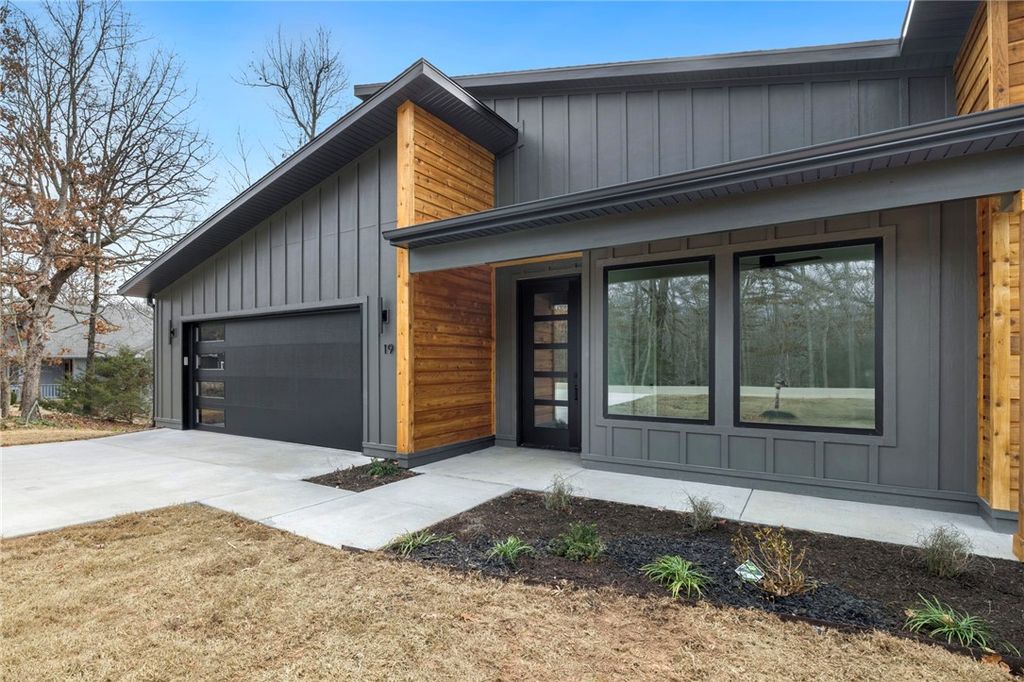 19 Cullen Hills Drive, Bella Vista, AR 72715