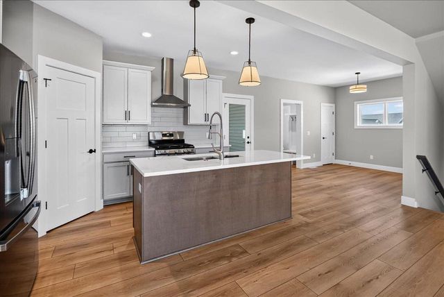 4829 Lacy Road, Fitchburg, WI 53711