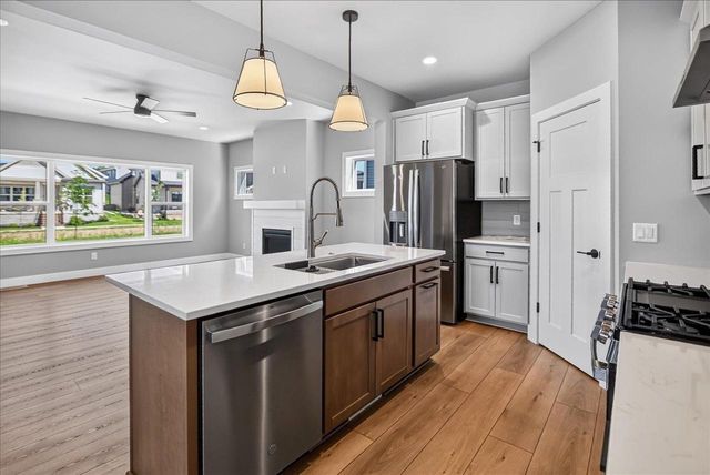 4829 Lacy Road, Fitchburg, WI 53711