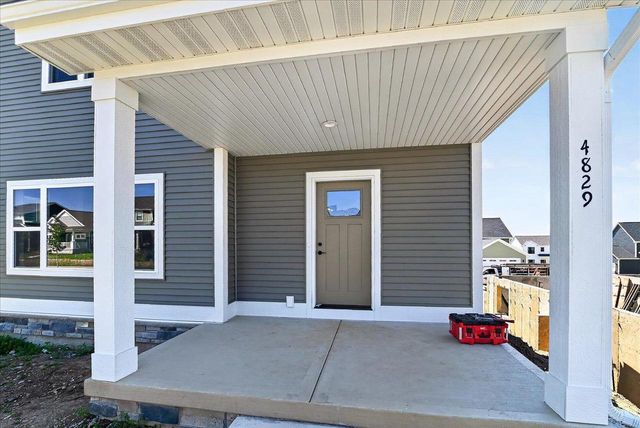 4829 Lacy Road, Fitchburg, WI 53711