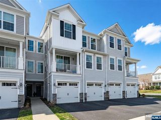 63 Aspen Drive, Cedar Grove, NJ 07009