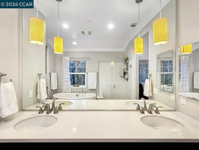 2291 Overlook Dr, Walnut Creek, CA 94597