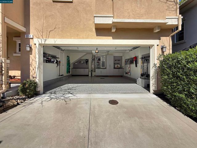 2291 Overlook Dr, Walnut Creek, CA 94597