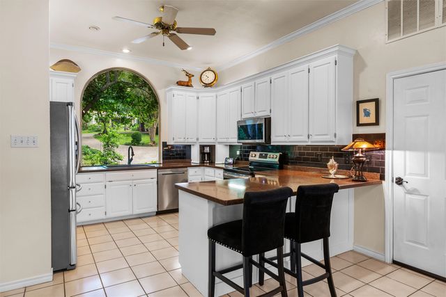 116 Pinewood Cove, Holly Lake Ranch, TX 75765