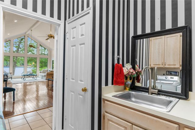 116 Pinewood Cove, Holly Lake Ranch, TX 75765