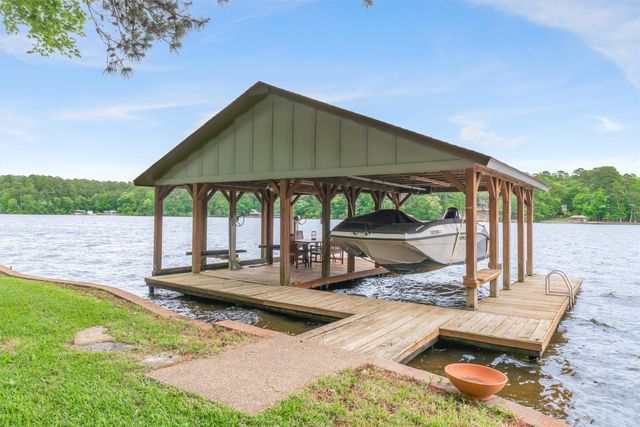 116 Pinewood Cove, Holly Lake Ranch, TX 75765