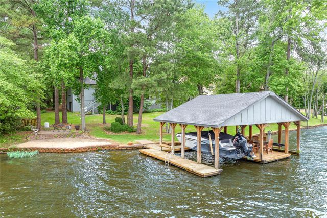 116 Pinewood Cove, Holly Lake Ranch, TX 75765