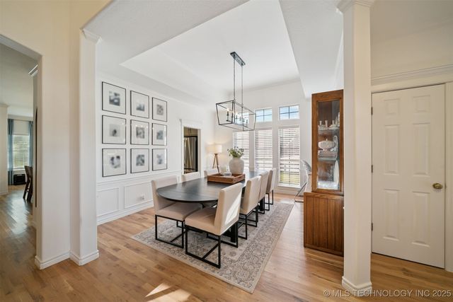 305 N Forest Ridge Boulevard, Broken Arrow, OK 74014