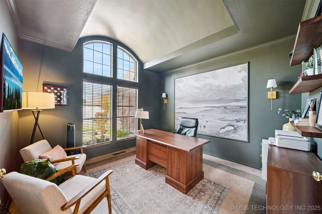 305 N Forest Ridge Boulevard, Broken Arrow, OK 74014