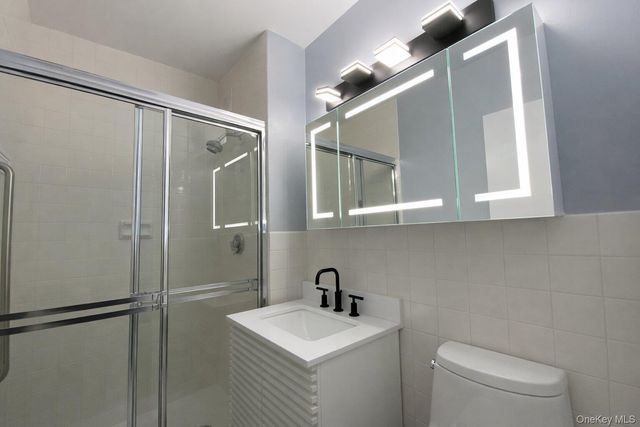 27110 Grand Central Parkway 12H, Floral Park, NY 11005