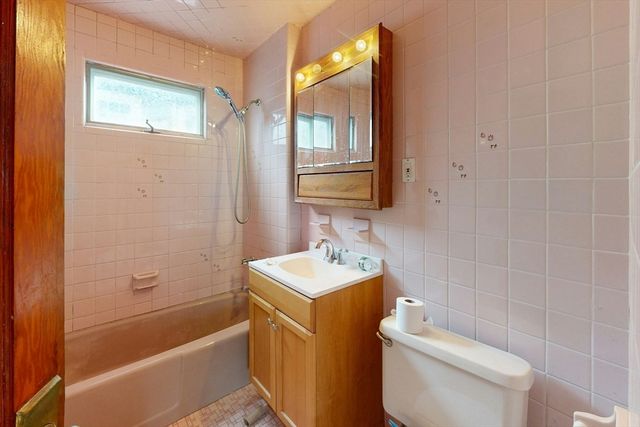 11 Sterling St., Somerville, MA 02144