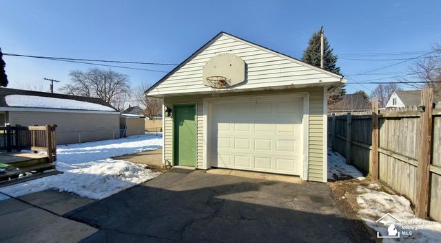 958 Woodville Avenue, Monroe, MI 48161