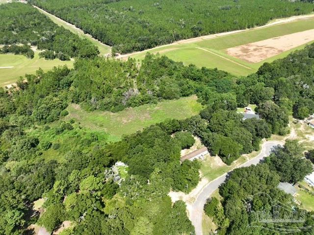 3605 Gatlin Rd, Milton, FL 32583