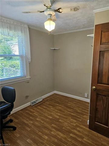 226 E Elm Street, Mount Airy, NC 27030