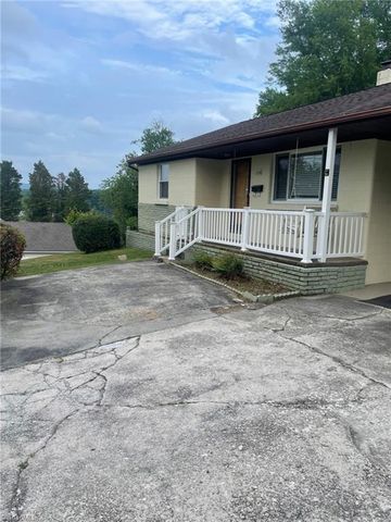 226 E Elm Street, Mount Airy, NC 27030