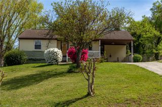 226 E Elm Street, Mount Airy, NC 27030