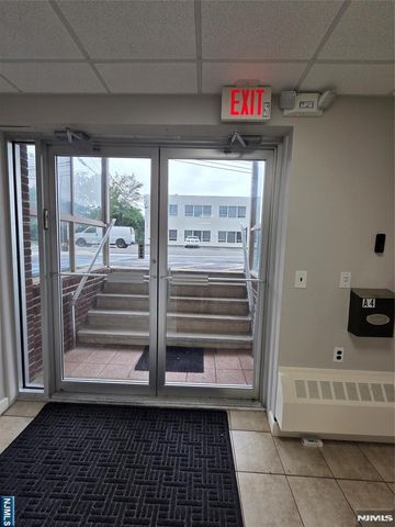 661 Palisade, Englewood Cliffs, NJ 07632