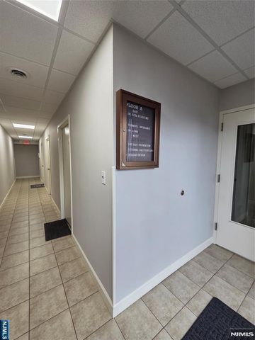 661 Palisade, Englewood Cliffs, NJ 07632