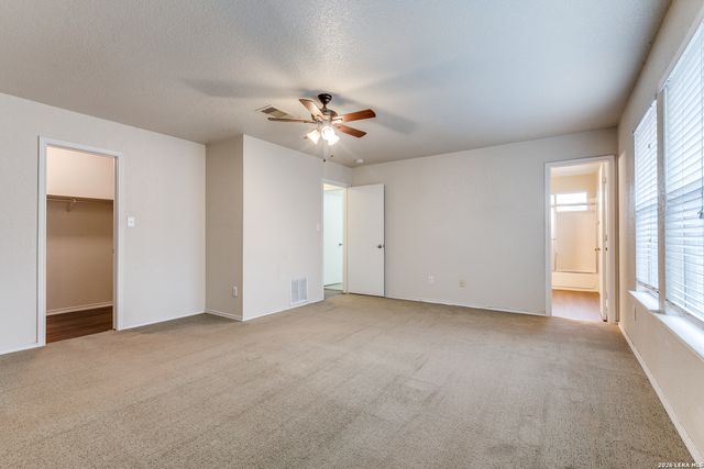 102 Cindy Lou, San Antonio, TX 78249