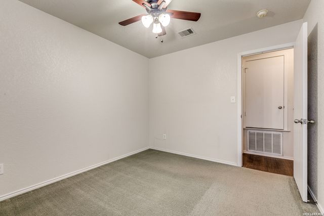 102 Cindy Lou, San Antonio, TX 78249