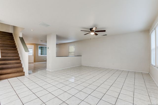 102 Cindy Lou, San Antonio, TX 78249