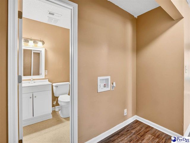 212 Wilkes Circle, Hartsville, SC 29550