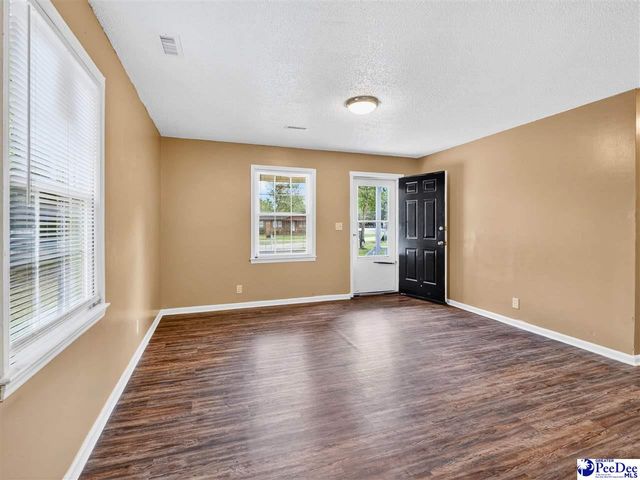 212 Wilkes Circle, Hartsville, SC 29550