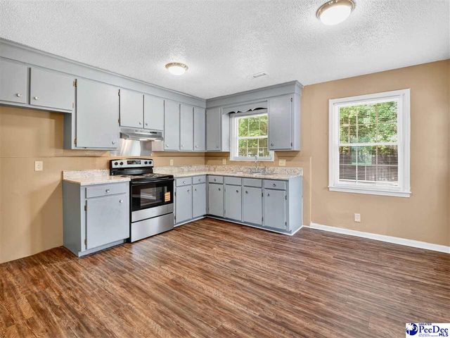 212 Wilkes Circle, Hartsville, SC 29550