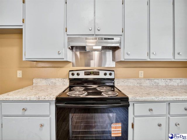 212 Wilkes Circle, Hartsville, SC 29550