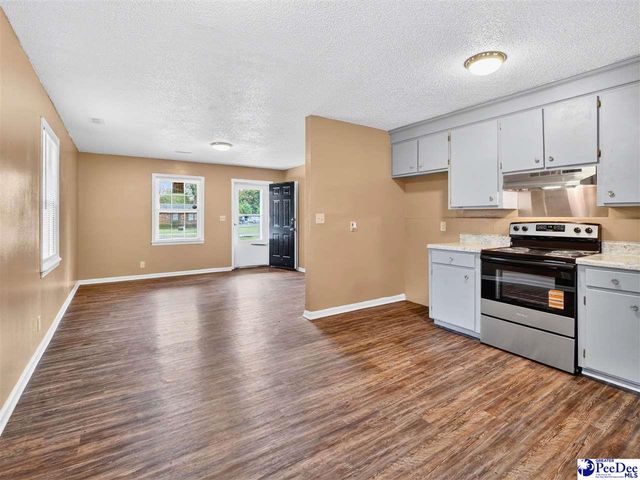 212 Wilkes Circle, Hartsville, SC 29550