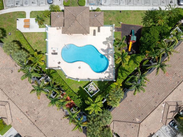 2250 NW 78th Ave 202, Pembroke Pines, FL 33024