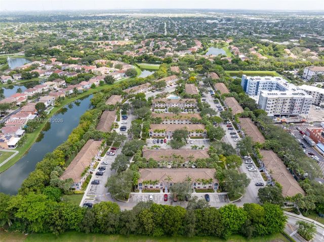 2250 NW 78th Ave 202, Pembroke Pines, FL 33024