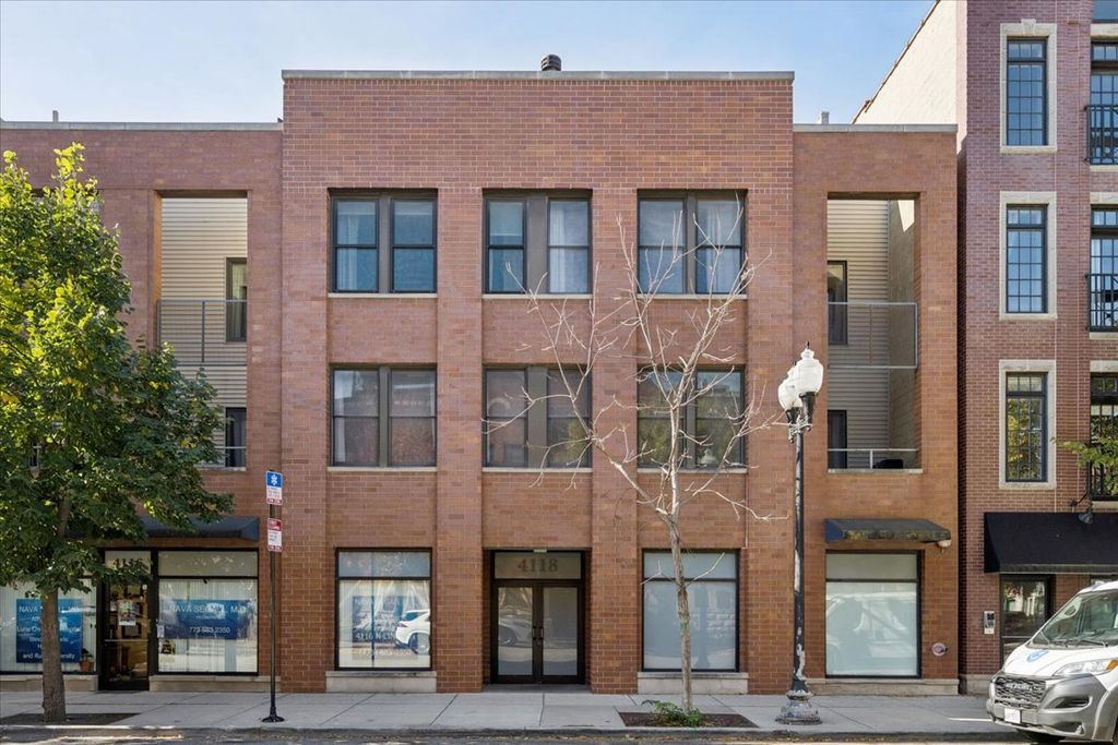 Image 1 of property listing at 4118 N Lincoln Avenue 202, Chicago, IL 60618