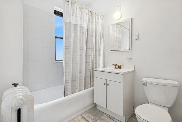 1755 E 55th Street 1201, Chicago, IL 60615