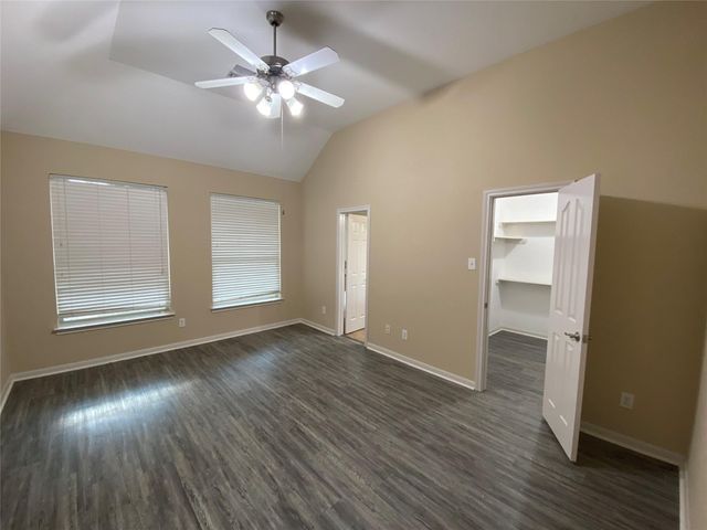 4903 Summer Ridge Drive, Conroe, TX 77303
