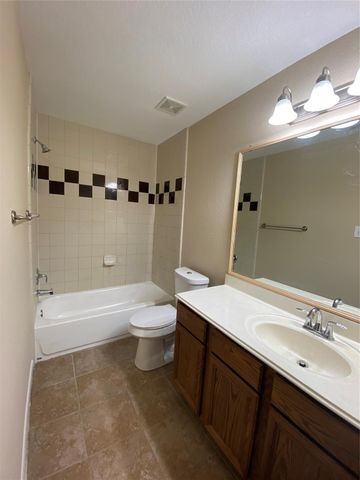 4903 Summer Ridge Drive, Conroe, TX 77303