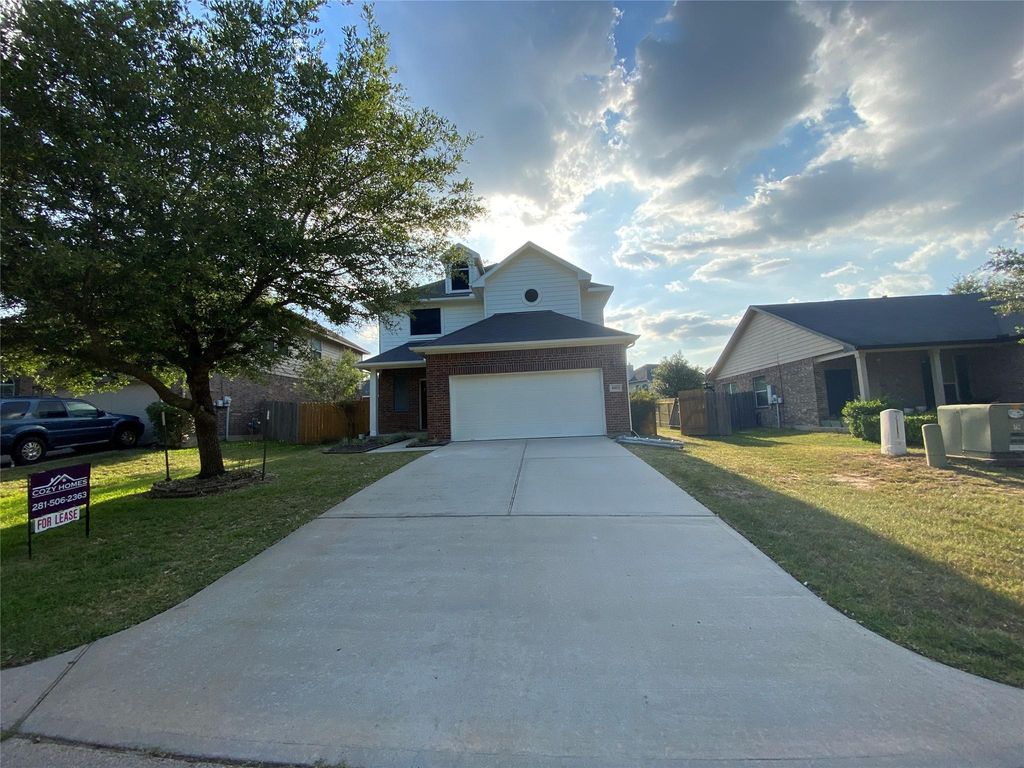 4903 Summer Ridge Drive, Conroe, TX 77303